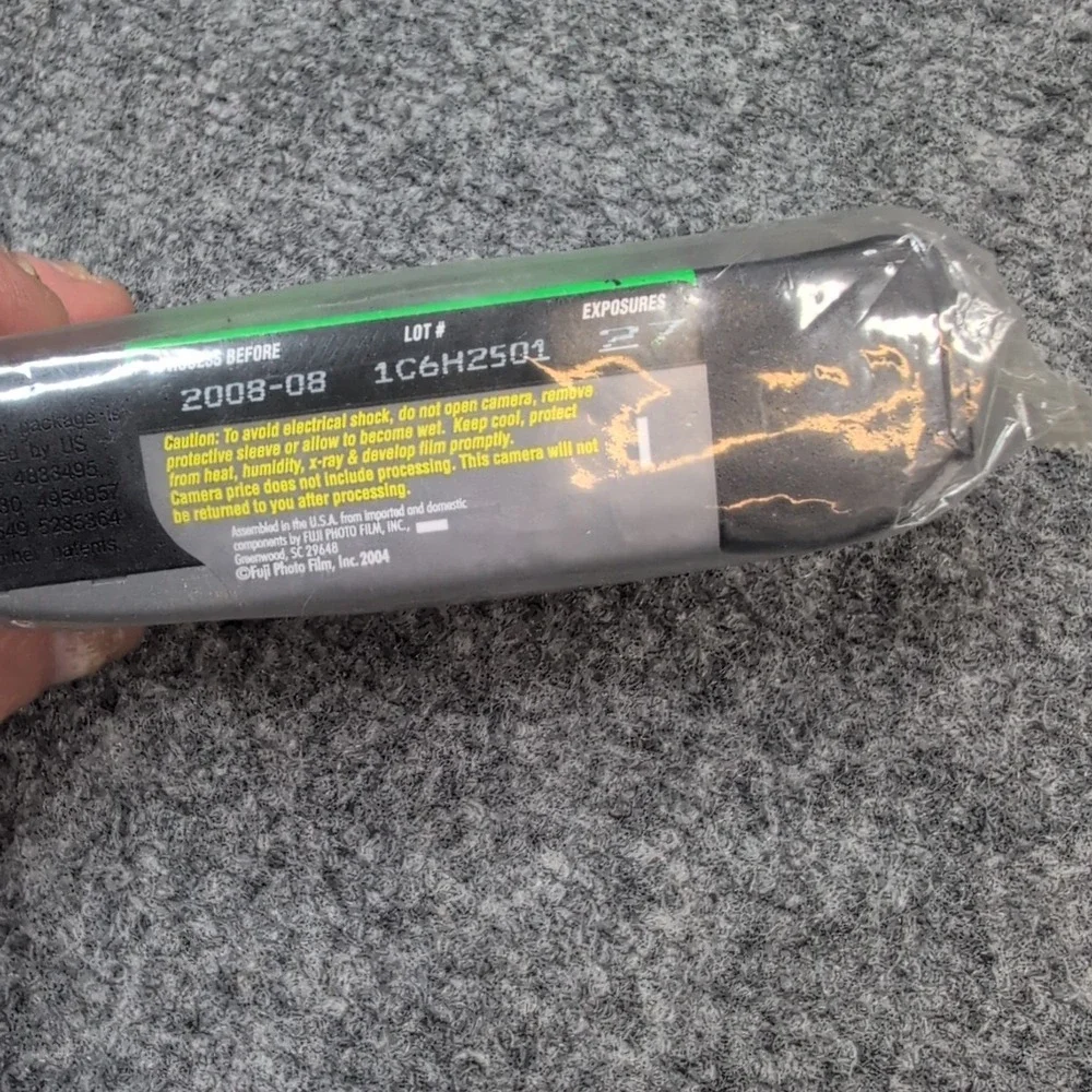 Fujifilm 27 Exp QuickSnap Flash 400 Camera NEW NIP Expired‎ 08-08